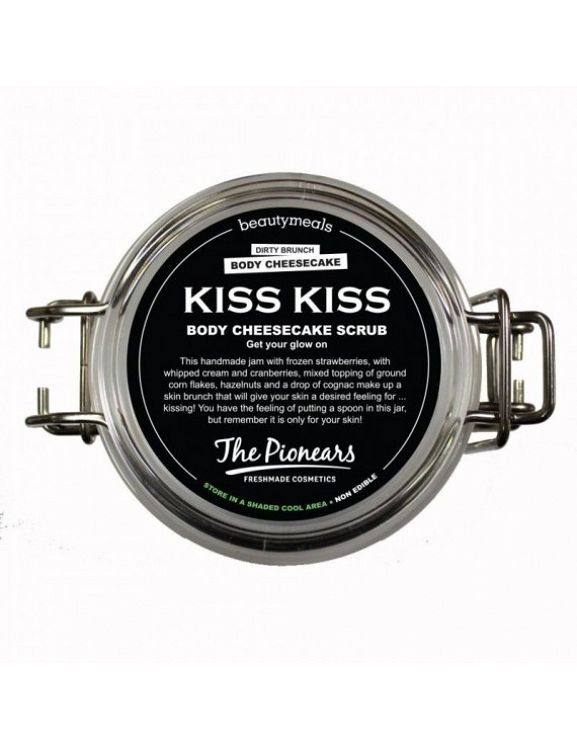 The Pionears Kiss Kiss Chessecake Scrub - Scrub σώματος για ενυδάτωση & λάμψη 200ml
