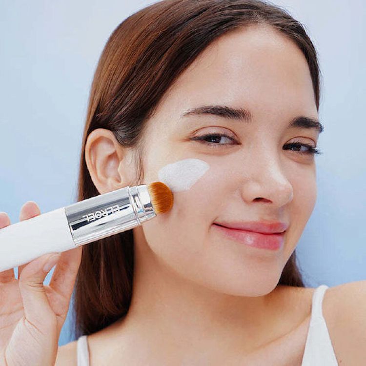 ELROEL Foundation Stick Medium 13gr
