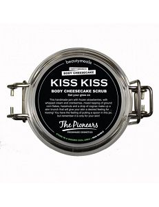 The Pionears Kiss Kiss Chessecake Scrub - Scrub σώματος για ενυδάτωση & λάμψη 200ml